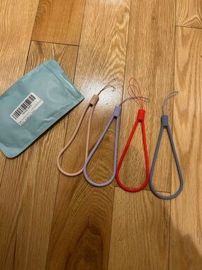 Set of 4 Silicone AirPod lanyard holders